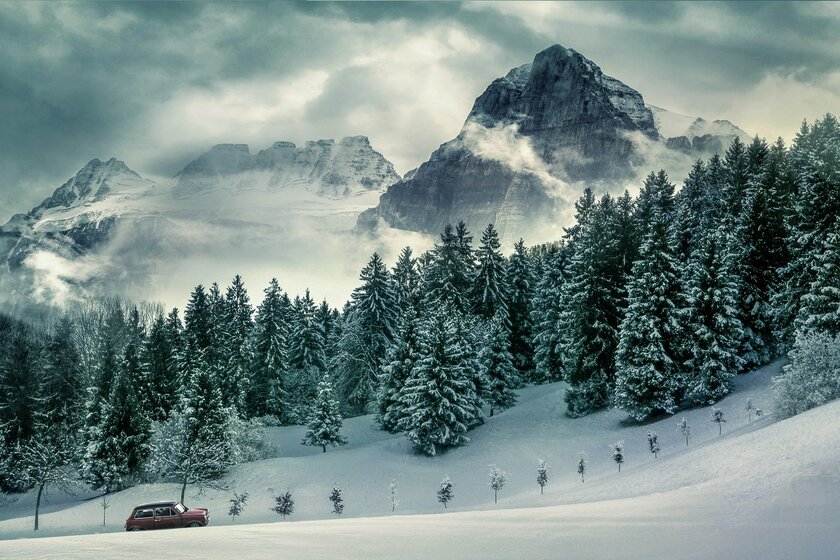 Voiture qui revient du ski